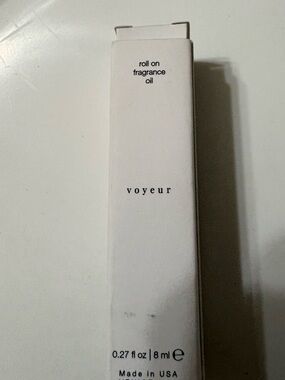 Voyeur Roll-On Fragrance Oil — White